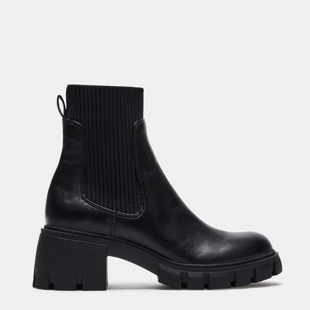 SM Hutch Black Boots